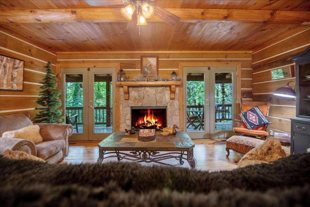 הוילה בלו רידג' Waterfront Mountain Cabin With Hot Tub מראה חיצוני תמונה