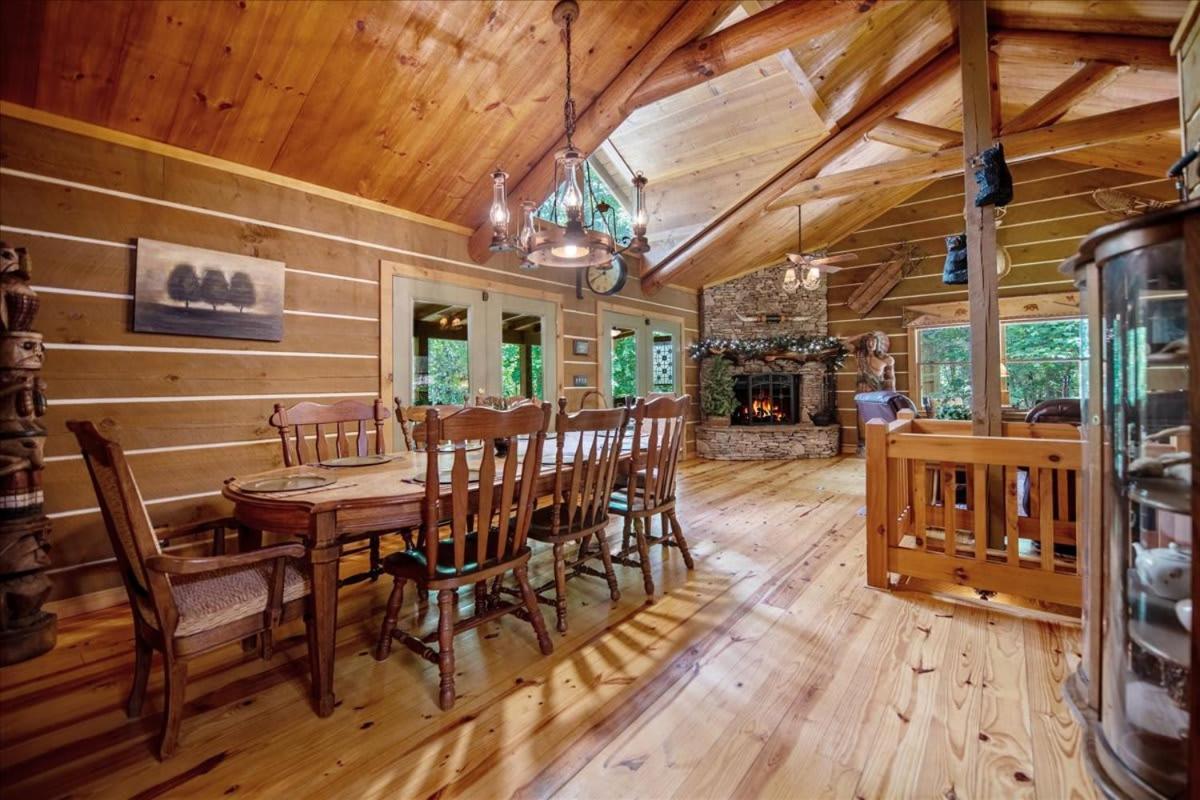 הוילה בלו רידג' Waterfront Mountain Cabin With Hot Tub מראה חיצוני תמונה